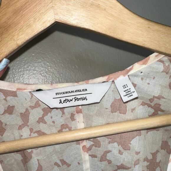 & Other Stories Printed Floral Cap Sleeve Wrap Midi Dress Pink/White Size US 2 - Picture 3 of 10